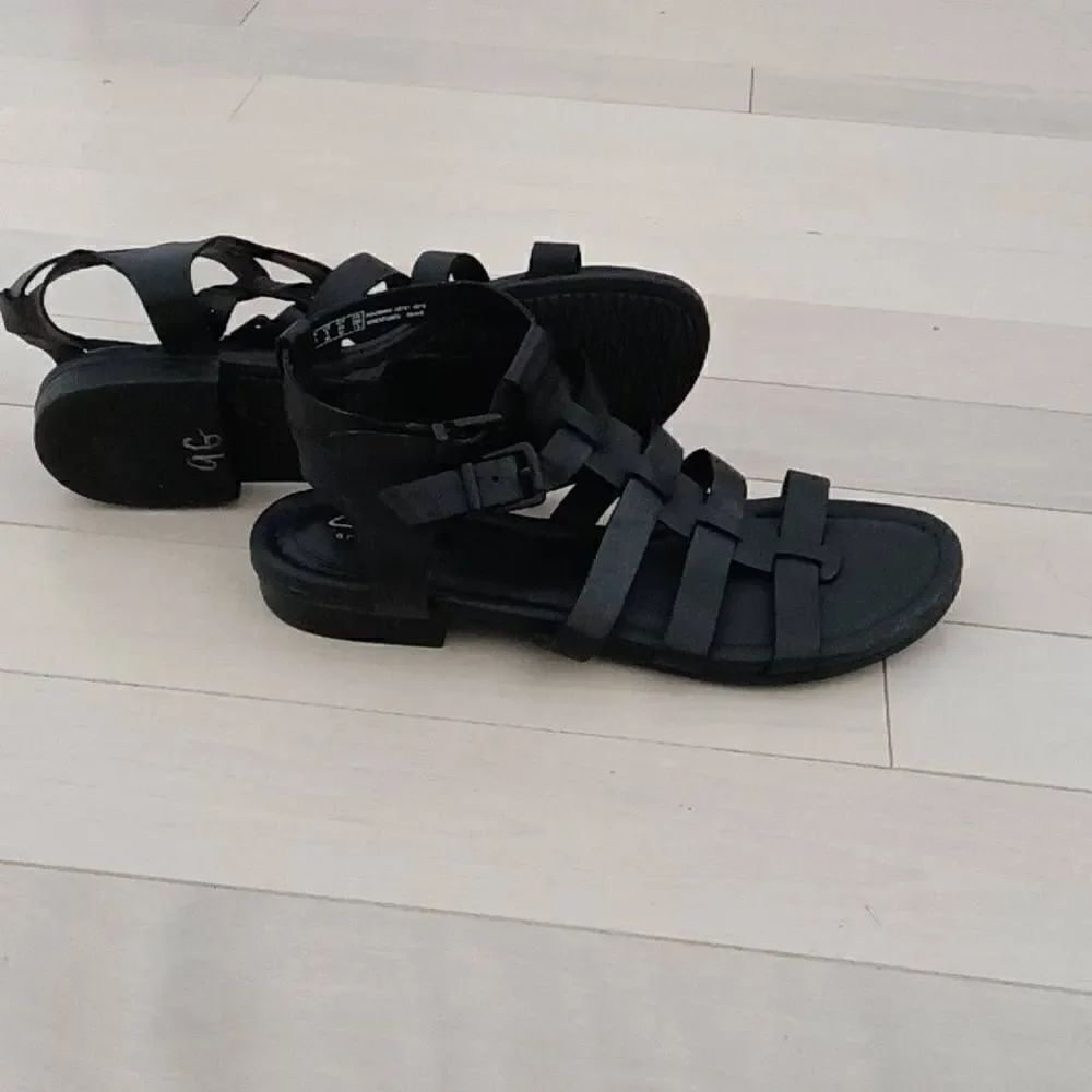 Clarks Artisan Women's Parham Leather Gladiator Sandals Black Size 6.5 D